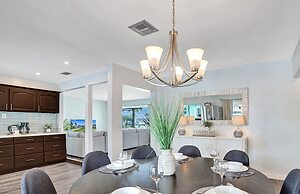 Modern 5BR with Private Heated Pool