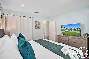 Modern 5BR with Private Heated Pool