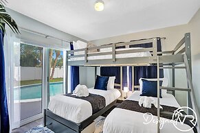 Modern 5BR with Private Heated Pool