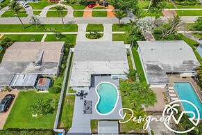 Modern 5BR with Private Heated Pool