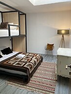 Caruma Surf Hostel & Suites