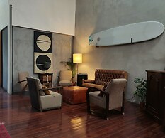 Caruma Surf Hostel & Suites