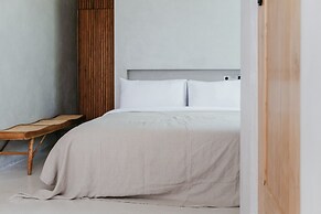 Concrete Retreat Umalas