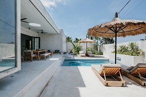 Concrete Retreat Umalas