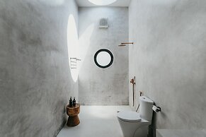 Concrete Retreat Umalas