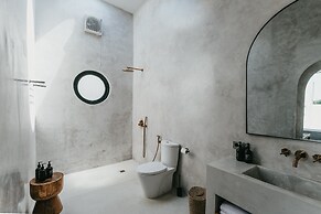 Concrete Retreat Umalas