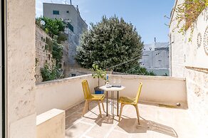 Vico Bianco Raro Rooms Collections