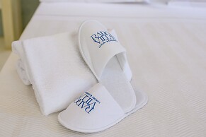 Vico Bianco Raro Rooms Collections