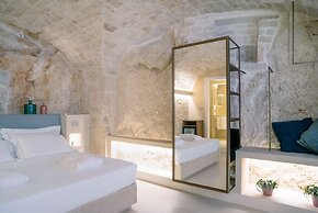 Vico Bianco Raro Rooms Collections