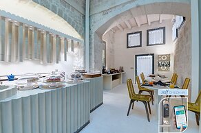 Vico Bianco Raro Rooms Collections