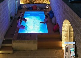 Vico Bianco Raro Rooms Collections