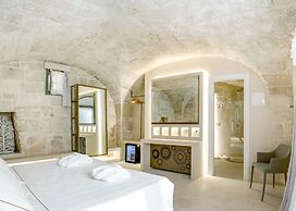 Vico Bianco Raro Rooms Collections