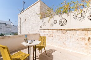 Vico Bianco Raro Rooms Collections