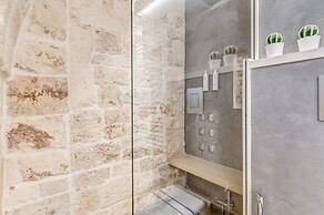 Vico Bianco Raro Rooms Collections