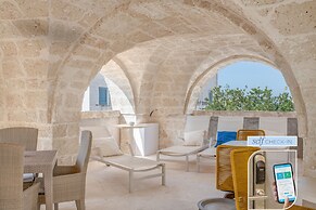 Vico Bianco Raro Rooms Collections