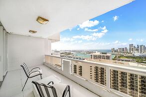 Chic Bayfront Condo With Stunning View
