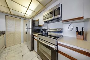 Chic Bayfront Condo With Stunning View