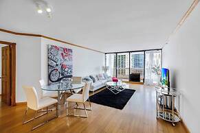 Chic Bayfront Condo With Stunning View