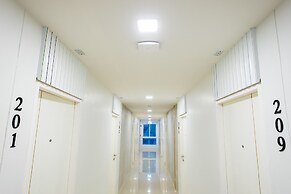 Zayn Express & Suites