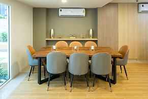 Zayn Express & Suites