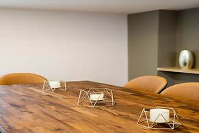 Zayn Express & Suites