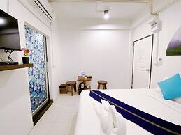 Remember @ Phuket Town Hostel
