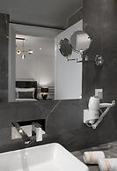 Praxitelous Luxury Suites