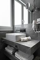 Praxitelous Luxury Suites