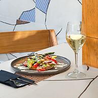 Praxitelous Luxury Suites