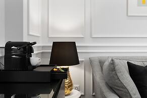 Praxitelous Luxury Suites