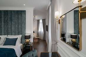 Praxitelous Luxury Suites