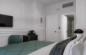 Praxitelous Luxury Suites