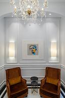 Praxitelous Luxury Suites