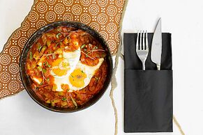 Praxitelous Luxury Suites