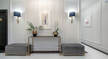 Praxitelous Luxury Suites