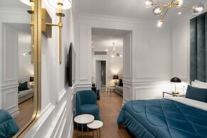 Praxitelous Luxury Suites