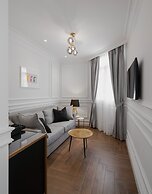 Praxitelous Luxury Suites