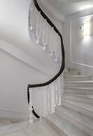 Praxitelous Luxury Suites