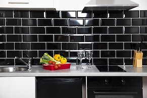 Bob W Commercial House