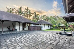 Tirta Tawar Villa