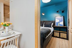 Kraszewskiego Apartment by Renters