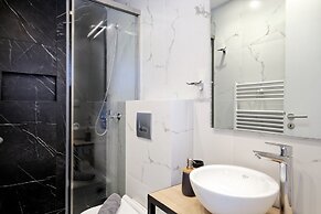 Eos Residence