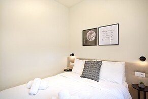 Eos Residence