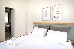 Eos Residence