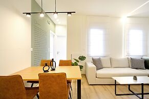 Eos Residence