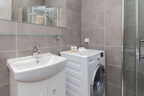 Berka Joselewicza Apartment by Renters