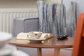 Patio Mare B8 Apartment by Renters