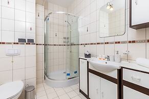 Patio Mare B8 Apartment by Renters