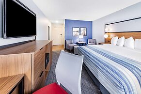 AmericInn by Wyndham International Falls