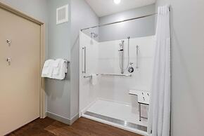 AmericInn by Wyndham International Falls